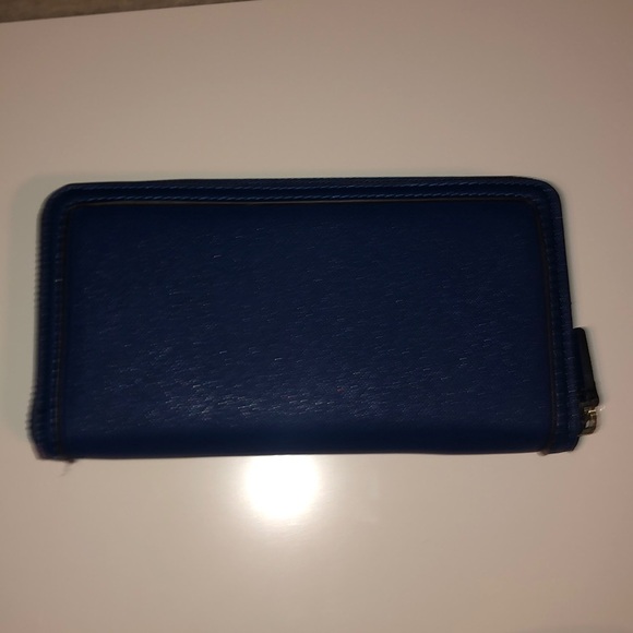 Blue wallet - Picture 2 of 3